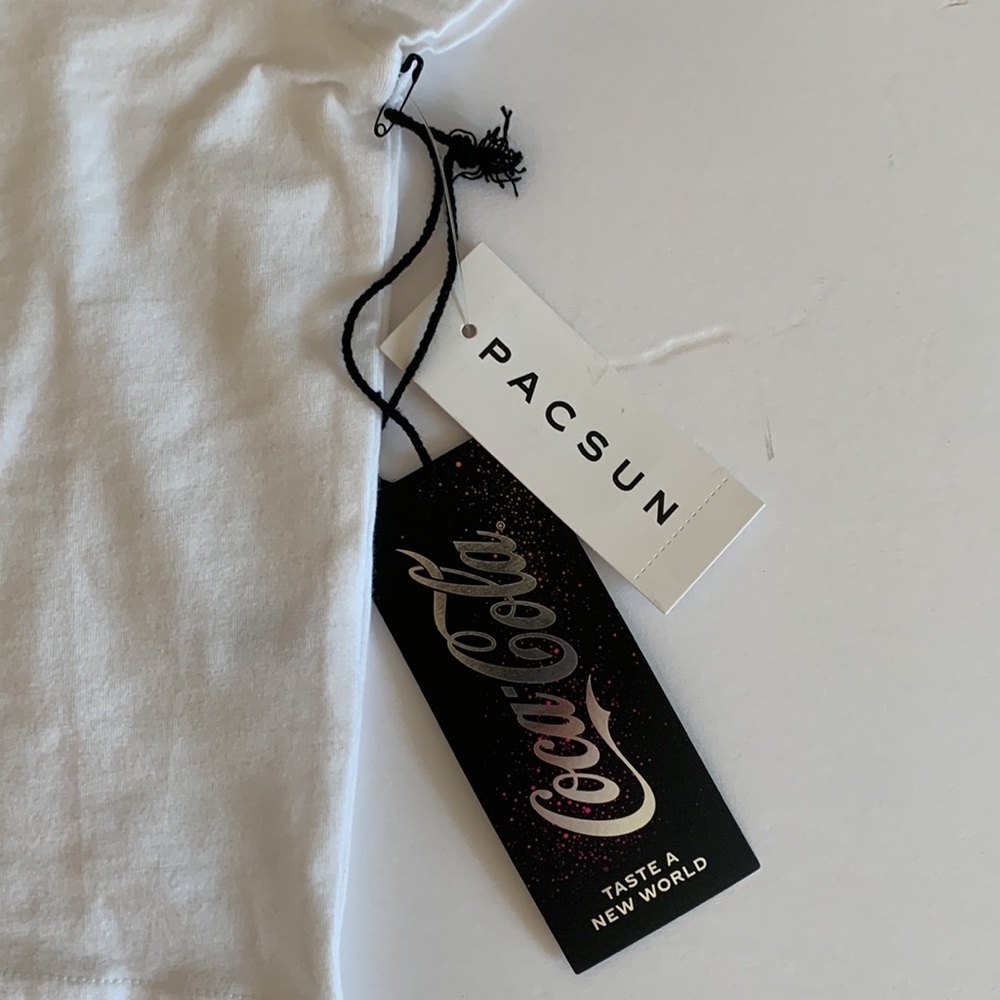NWT PacSun Women’s Cropped Tee Shirt - Picture 4 of 5